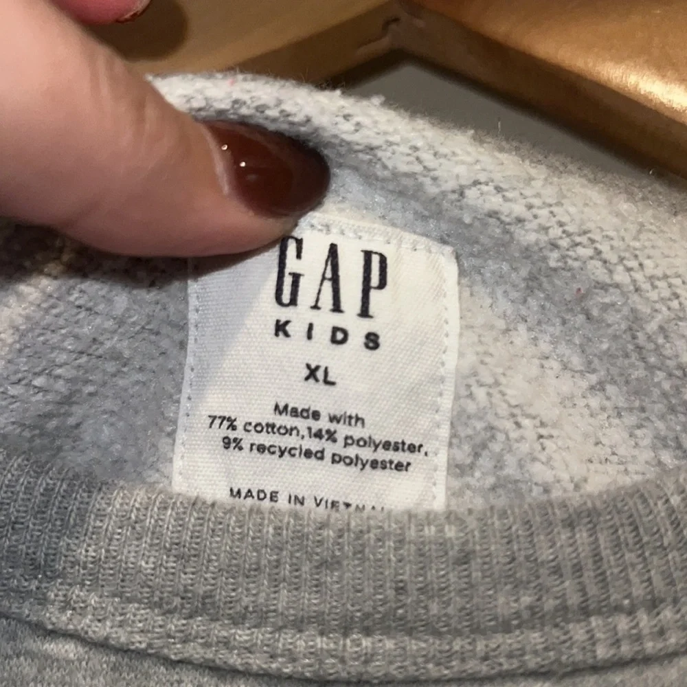 Kids GAP Gray Crewneck Sweatshirt